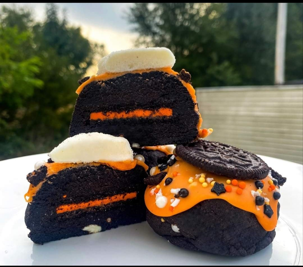 Cookies N Scream Stuffed Cookie