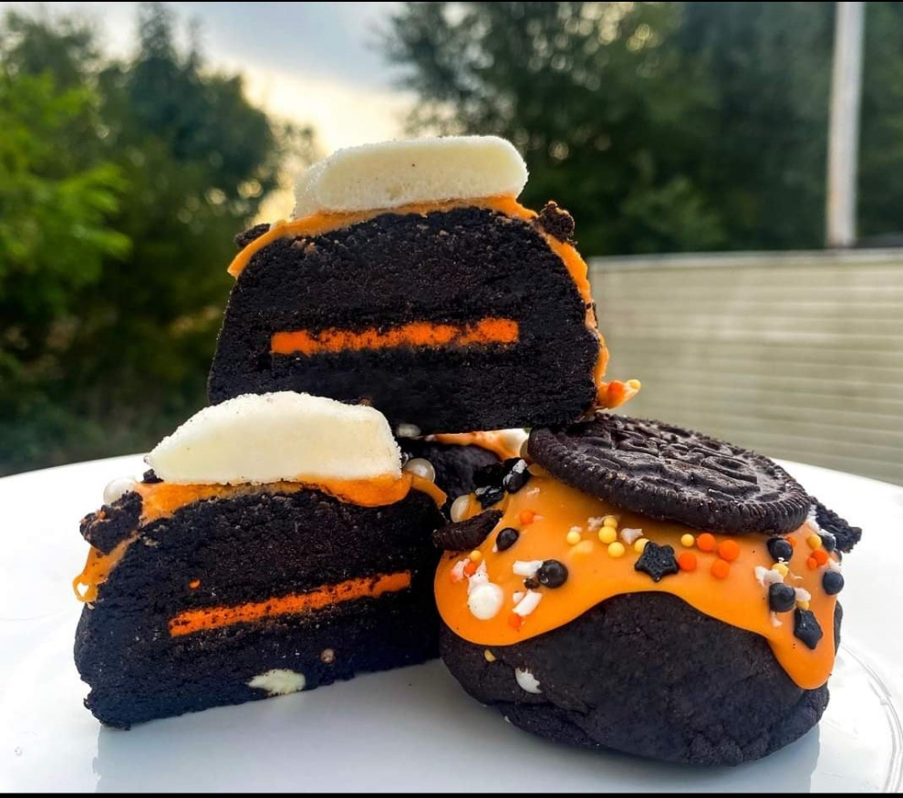 Cookies N Scream Stuffed Cookie