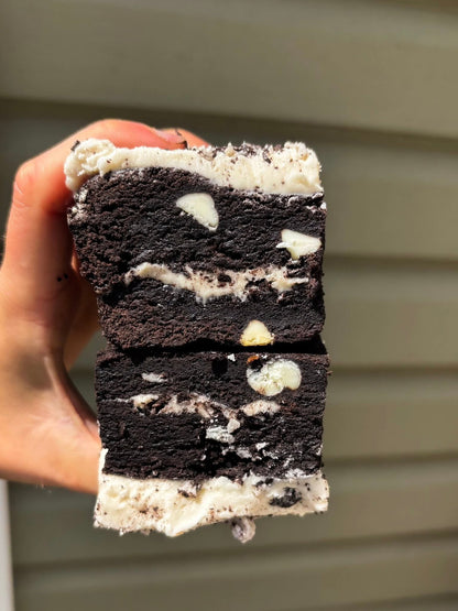 Cookies & Cream Cookie Bar