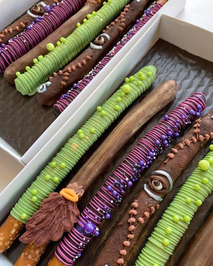 Chocolate Covered Pretzel Rods
