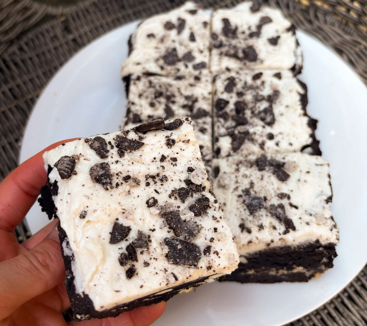 Cookies & Cream Cookie Bar